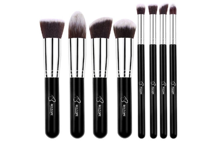 how to pick the perfect makeup brush
