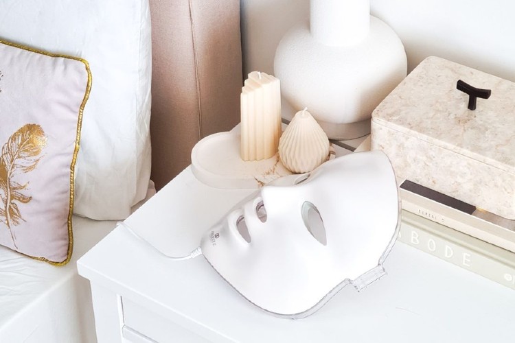 The 9 Best LED Masks for Treating Acne Women's Concepts
