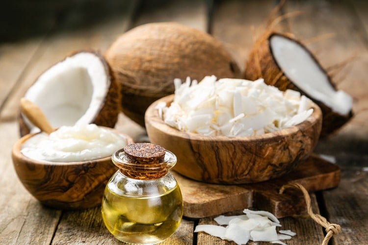 coconut oil natural moisturizer