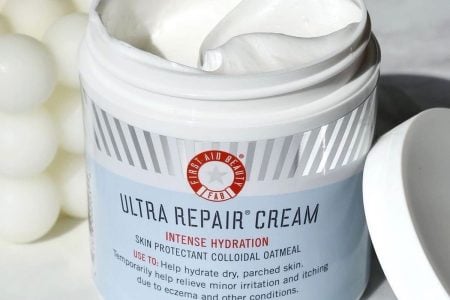 8 Best Colloidal Oatmeal Skincare Products To Rescue Dry,
Irritated and Sensitive Skin