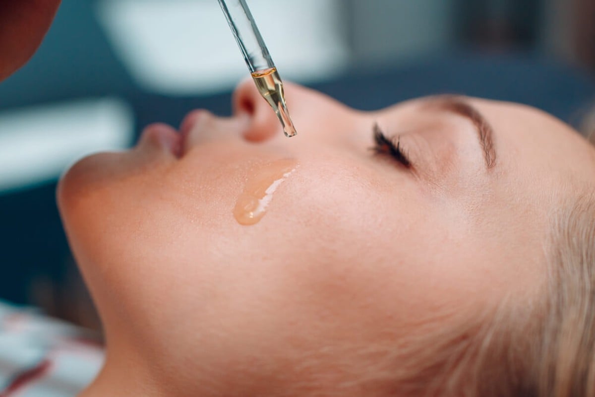 How To Do A Chemical Peel At House Like A Professional